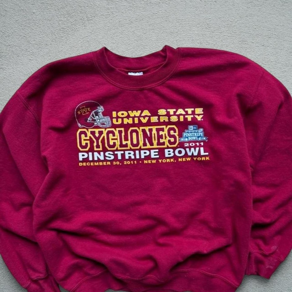 Gildan Iowa State Cyclones 2011 Pinstripe Bowl Sweatshirt M